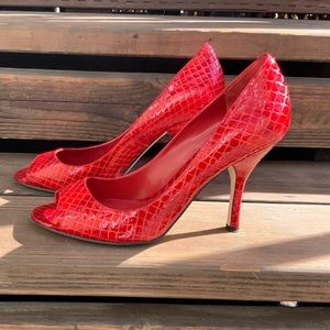 🌺Enzo Angiolini Maylie Red Textured Peep Toe Pump